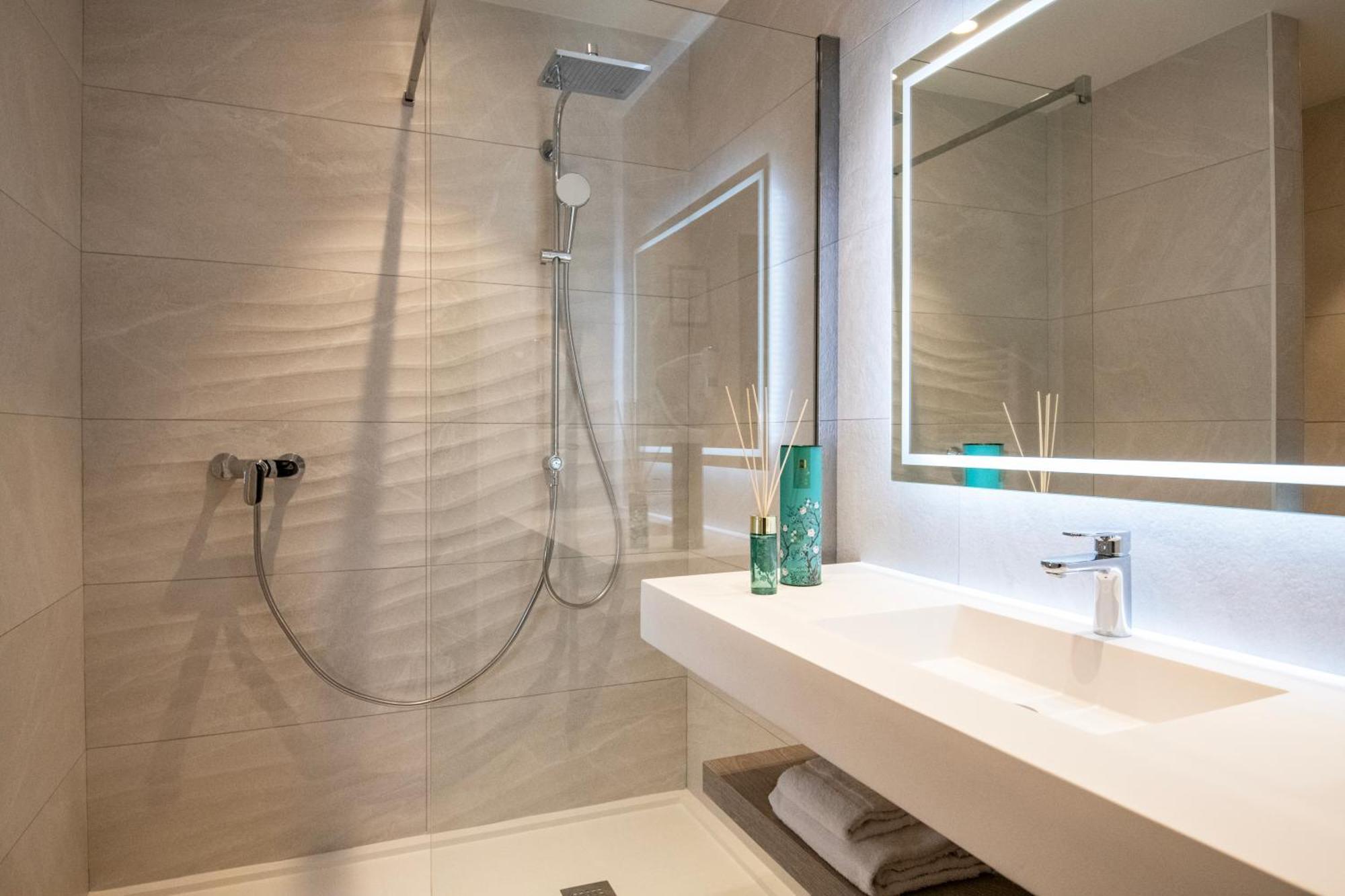Residence Hoteliere Chambord Au Coeur De Menton - Entierement Renovee Eksteriør billede